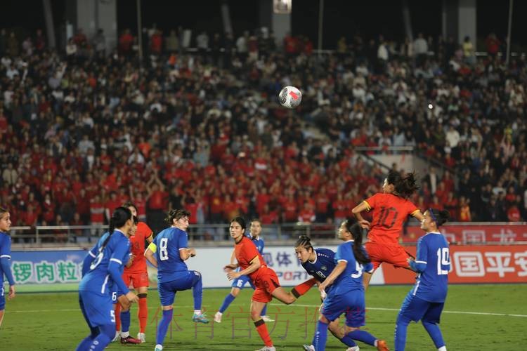 玫瑰再绽放 | 跻身十六强 中国女足全力前进! 玫瑰再绽放 | 跻身十六强 中国女足全力前进!