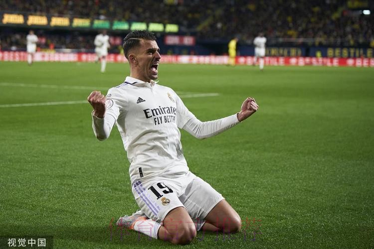 西甲-皇马2-3黄潜 维尼修斯进球楚克乌泽梅开二度